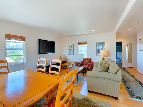 San Diego Beach Communities North Home 1028574