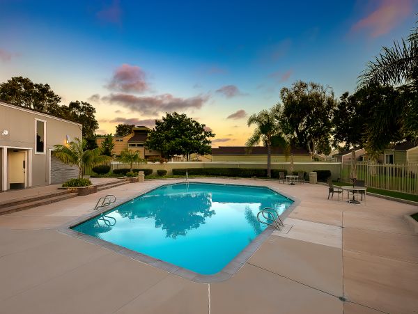 San Diego Beach Communities North Home 1028575
