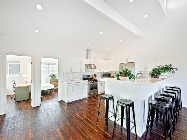 San Diego Beach Communities North Home 1028575