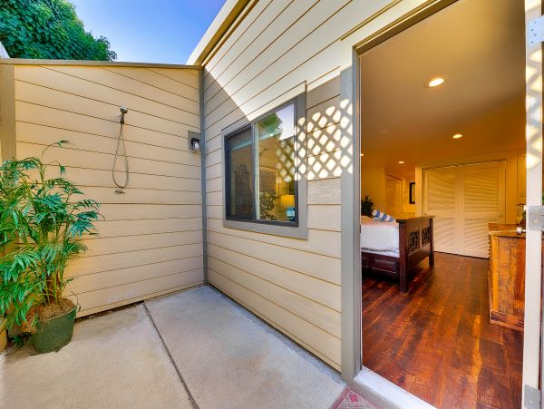 San Diego Beach Communities North Home 1028575