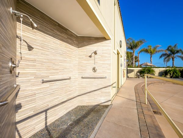 San Diego Beach Communities North Home 1028575