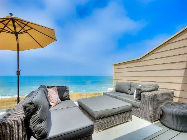 San Diego Beach Communities North Home 1028576
