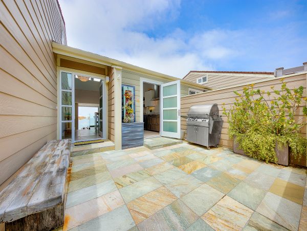 San Diego Beach Communities North Home 1028576