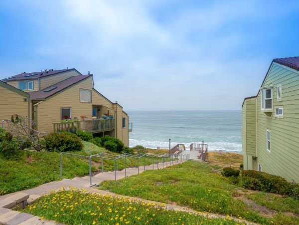 San Diego Beach Communities North Home 1028576