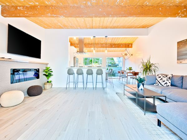 San Diego Beach Communities North Home 1028577