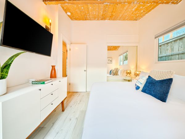 San Diego Beach Communities North Home 1028577