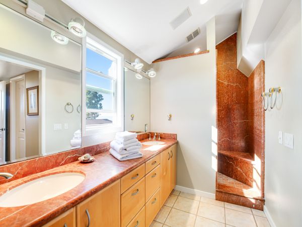 San Diego Beach Communities North Home 1028578