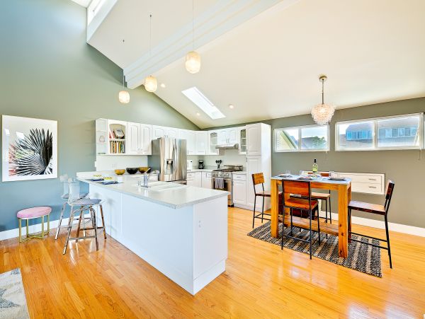 San Diego Beach Communities North Home 1028579