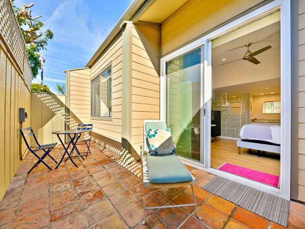 San Diego Beach Communities North Home 1028579