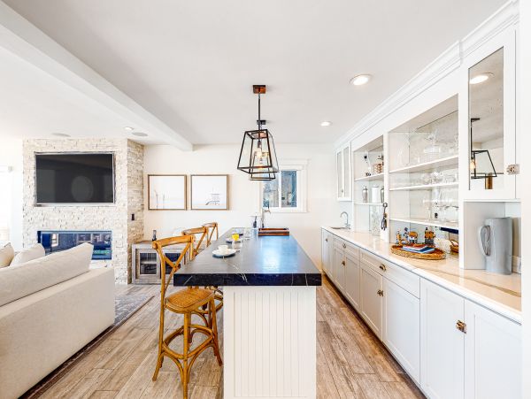 San Diego Beach Communities North Home 1028580
