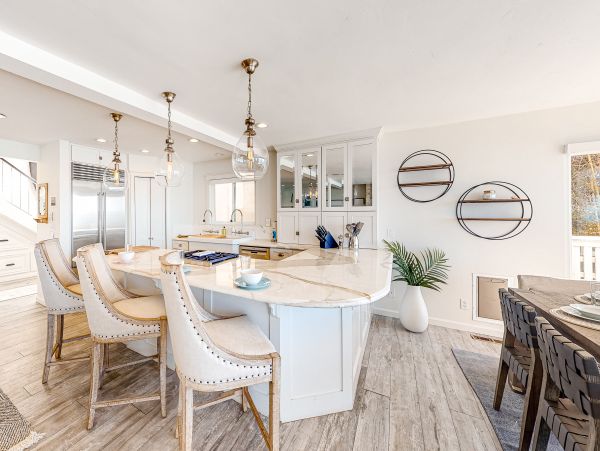 San Diego Beach Communities North Home 1028580