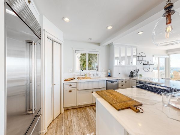 San Diego Beach Communities North Home 1028580