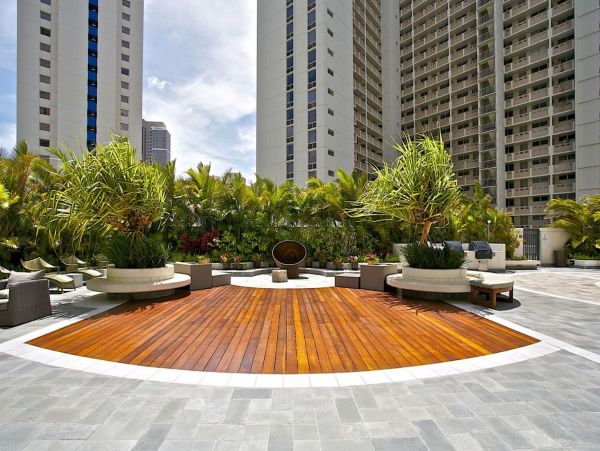 Honolulu Luxury Vacation Condo Sleeps 4 Guests