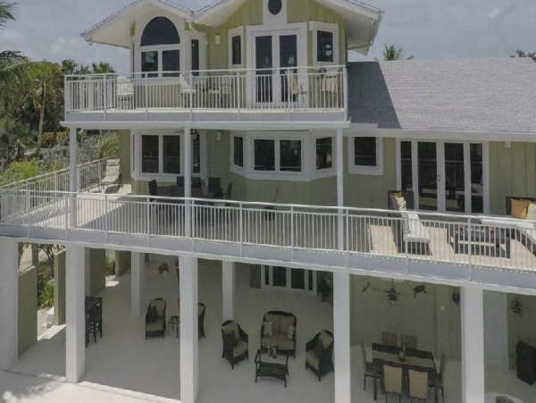 Bay Front Vacation Home in Key Largo Sleeps 10 Guests