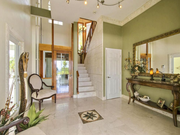 Bay Front Vacation Home in Key Largo Sleeps 10 Guests