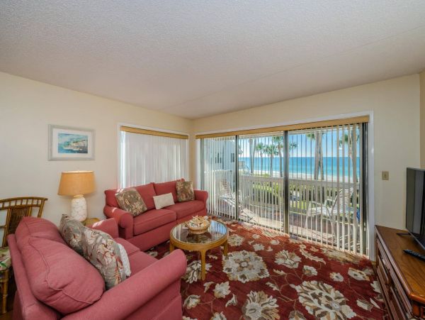 Beachfront Four Bedroom Vacation Condo in Belleair Beach