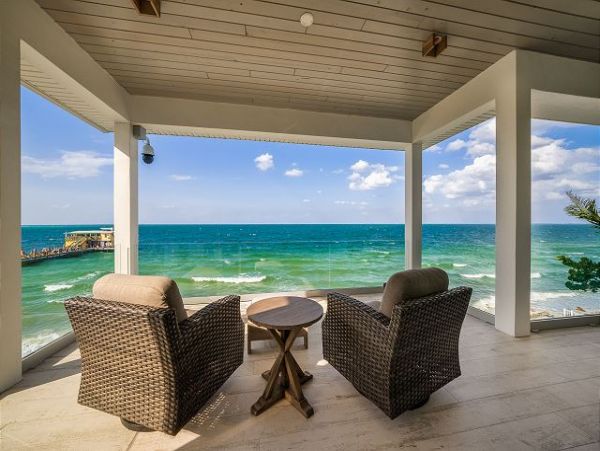 Luxury, Luxury, Luxury Anna Maria Bayside Villa