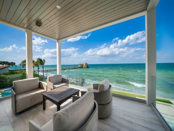 Luxury, Luxury, Luxury Anna Maria Bayside Villa
