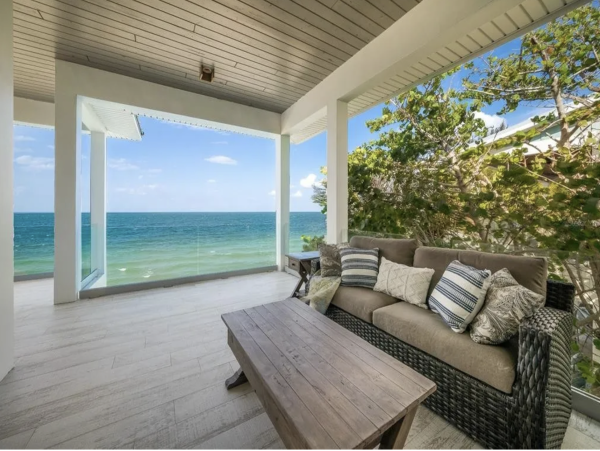 Luxury, Luxury, Luxury Anna Maria Bayside Villa