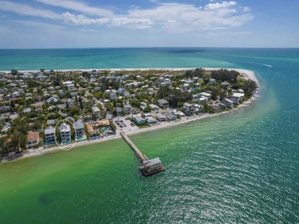 Luxury, Luxury, Luxury Anna Maria Bayside Villa