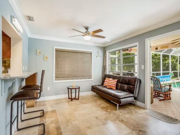 Charming Pool Vacation Home in Fort Myers 10 Guests