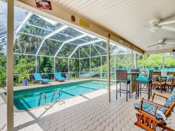 Charming Pool Vacation Home in Fort Myers 10 Guests