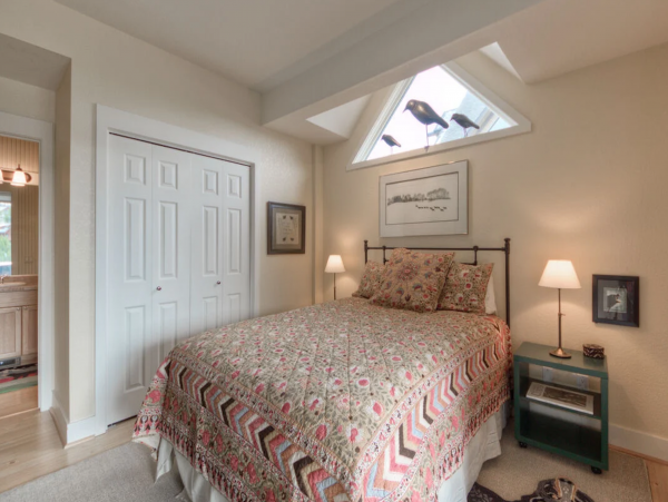 Three Bedroom Vacation Rental in Big Sky with Great Views and Hot Tub