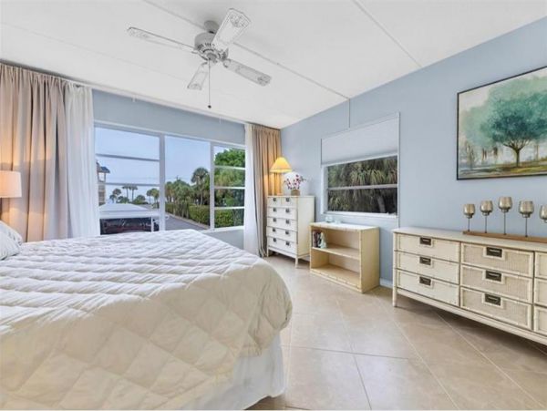 Two Bedroom Walk to Beach vacation Condo in Longboat Key - additional view, photo 3