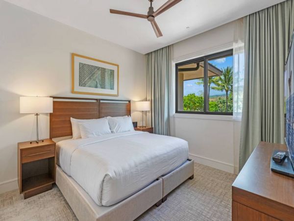 Kaanapali Elegant Two Villas with 6 Bedrooms & Sleeps 16 Guests