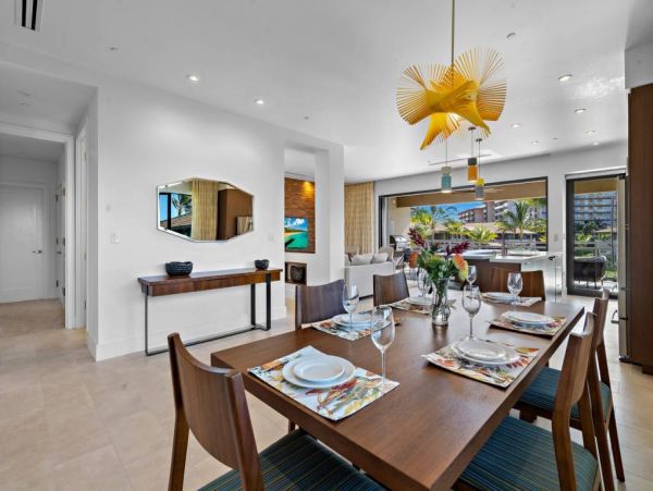 Kaanapali Elegant Two Villas with 6 Bedrooms & Sleeps 16 Guests
