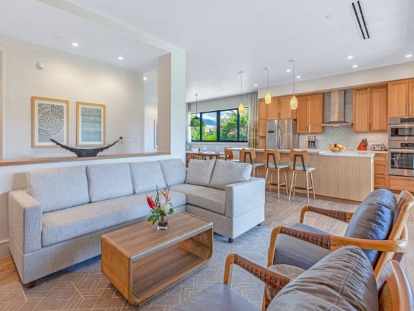 Kaanapali Elegant Two Villas with 6 Bedrooms & Sleeps 16 Guests