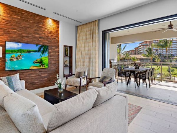 Kaanapali Elegant Two Villas with 6 Bedrooms & Sleeps 16 Guests