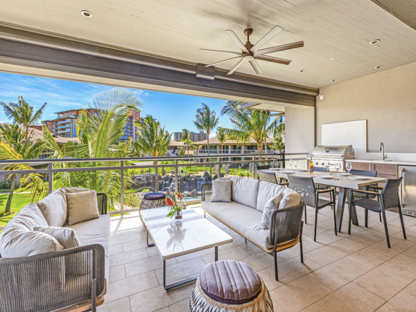 Kaanapali Elegant Two Villas with 6 Bedrooms & Sleeps 16 Guests