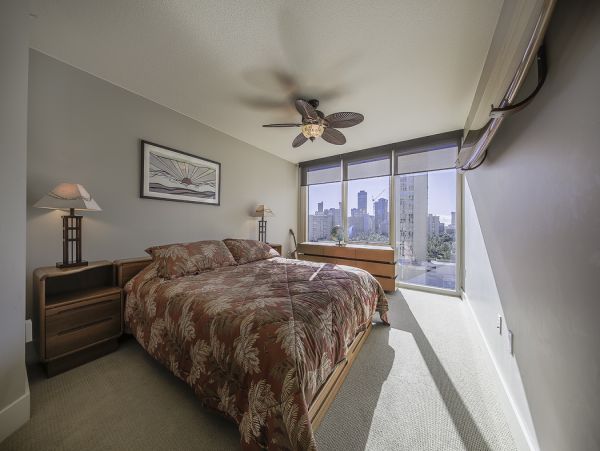 Honolulu Vacation Condo Two Bedroom Sleeps 6 Guests