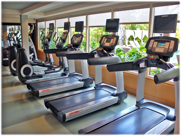 Honolulu Vacation Condo Two Bedroom Sleeps 6 Guests