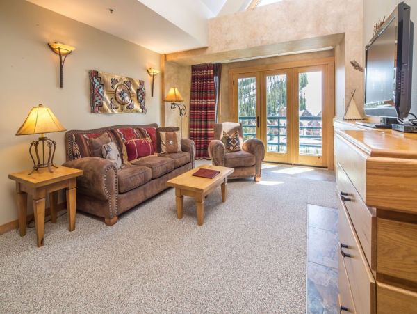 Ski in Ski out Two Bedroom Condo Sleeps 6 Guests