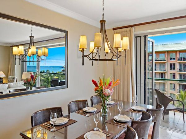 Beachfront Five Bedroom Rental Condo in Kaanapali