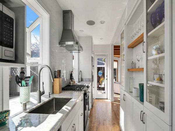Santa Cruz Three Bedroom Home with Deck & Spa