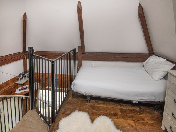 Gorgeous 3 Bedroom Condo in Vail Sleeps 10