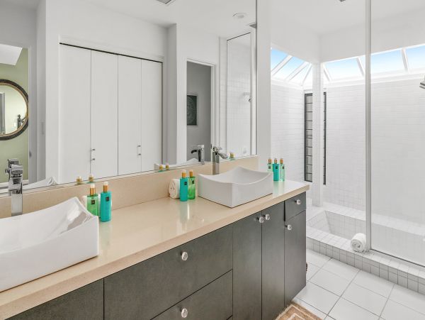 Kapalua Vacation Rental Sleeps Four Guests