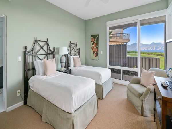 Kapalua Vacation Rental Sleeps Four Guests