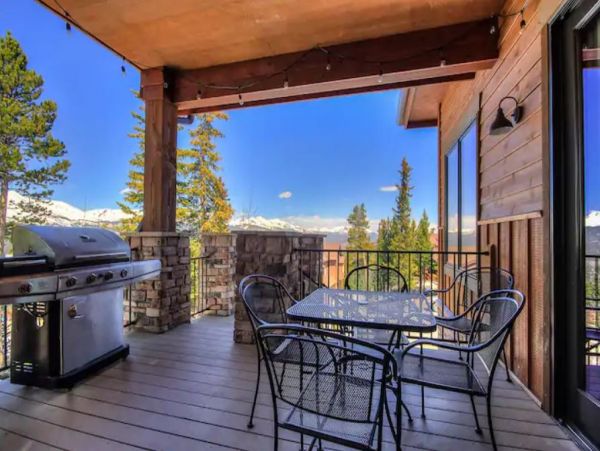 Four Bedroom Luxury Vacation Home in Breckenridge Sleeps 16 Guests