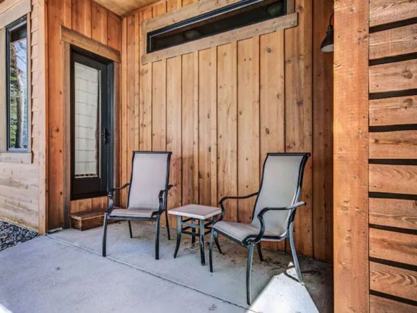 Four Bedroom Luxury Vacation Home in Breckenridge Sleeps 16 Guests