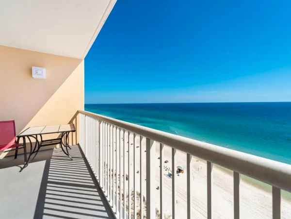 Exceptional views from this nice looking unit