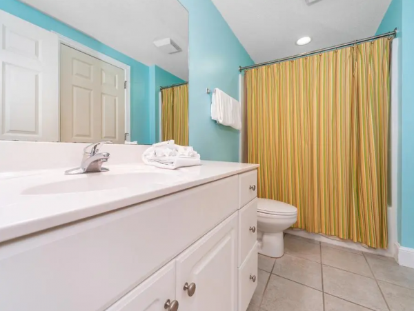 Exceptional views from this nice looking unit