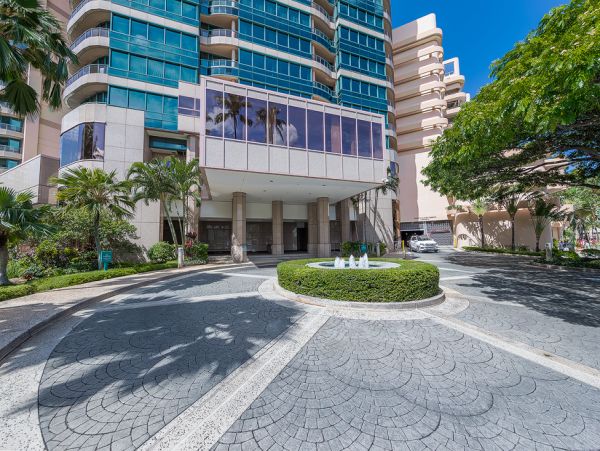 Honolulu Vacation Condo Two Bedroom