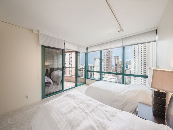 Honolulu Vacation Condo Two Bedroom
