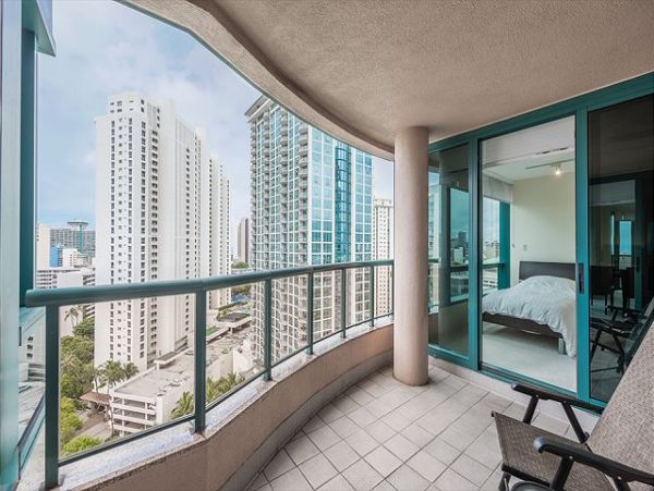 Honolulu Vacation Condo Two Bedroom
