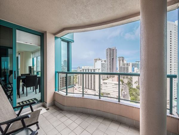 Honolulu Vacation Condo Two Bedroom