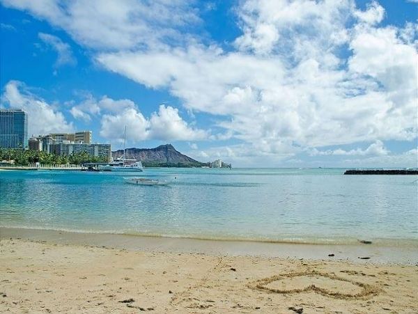 Honolulu Vacation Condo Two Bedroom